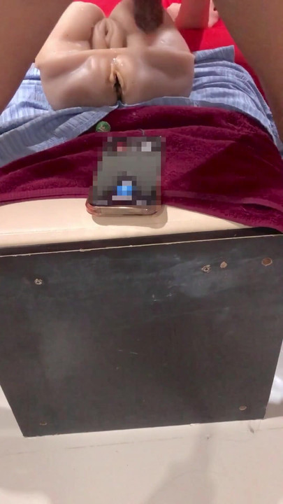 Two thieves, gang-made sandwiches. | Clip 1