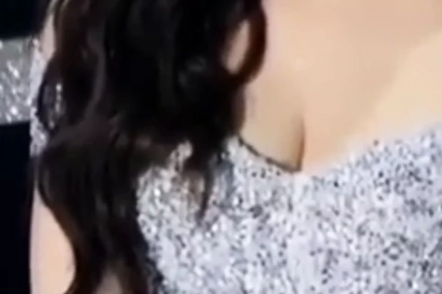 Nancy kpop group Momoland hot neckline