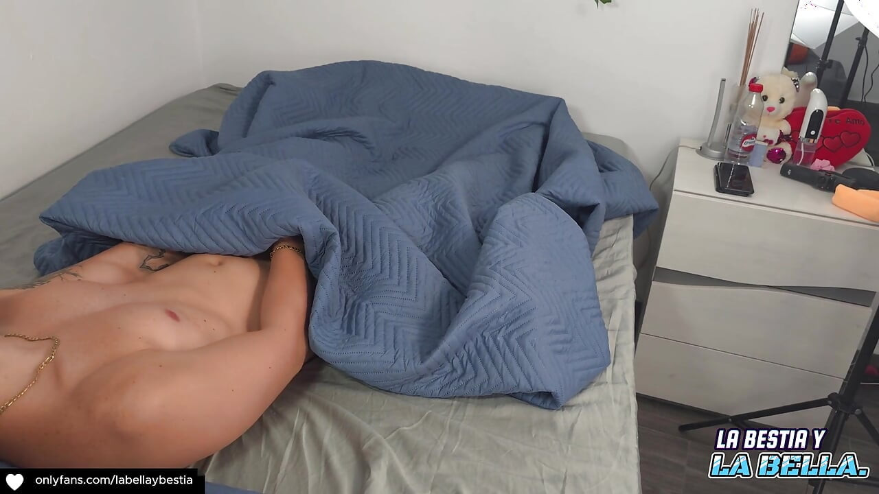 L'insegnante sogna di scopare il suo studente latino sborra in bocca fatto in casa