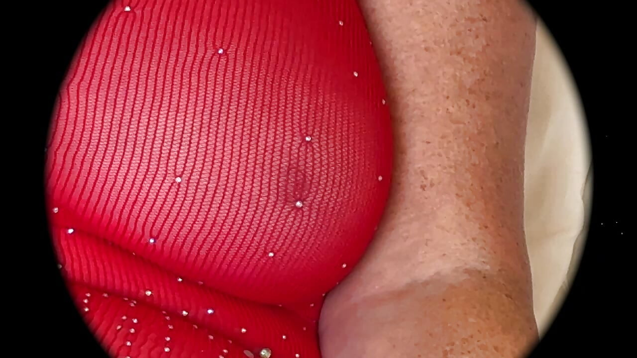 Mrs Mature Feet in sexy Red Tube Dress 503