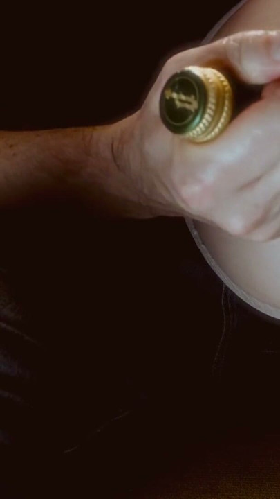 Fisting anal al unui cur foarte frumos | Clip 1