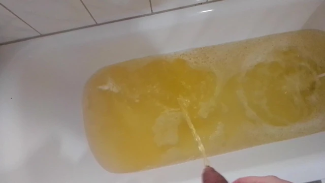 My first piss bath with 5L piss