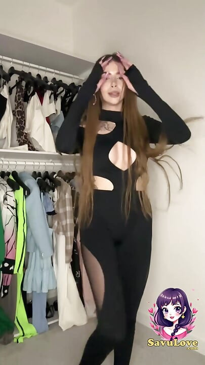 Adrianna Savu u crnom skakaču, spremna za jebanje! Najbolji XXX porno, velike zabavne torbe i dupe!