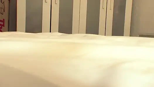 Занимаюсь сексом с моей горячей и фигуристой подругой-латиной