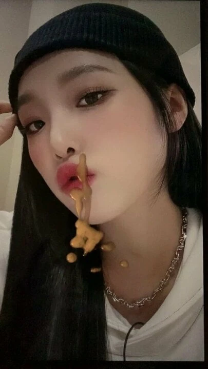 IZONE Yena Cum Tribute