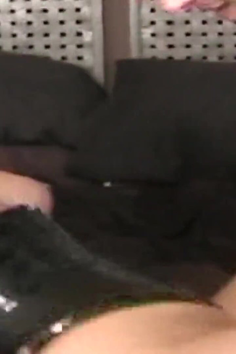 Adik tiri cantik rambut pirang dientot sama abang tirinya yang lagi sange berat