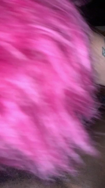 Pink hair white girl sucking bbc