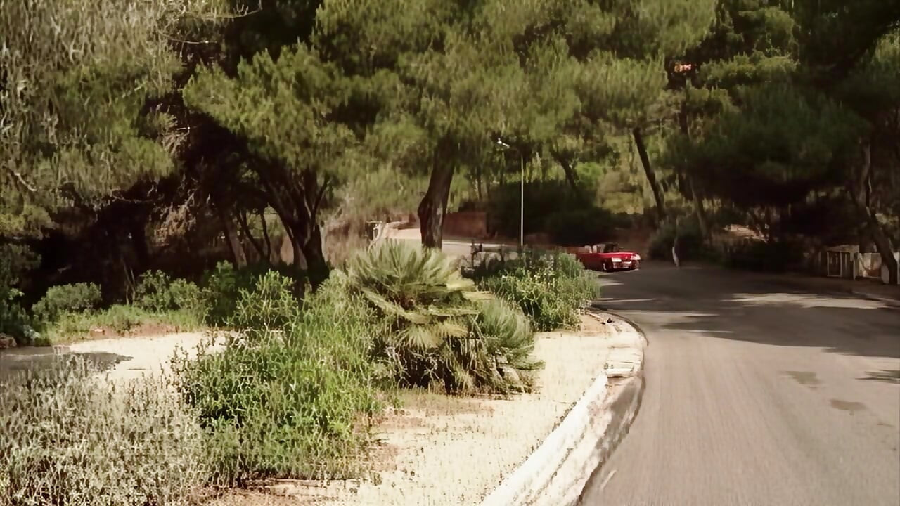 Lebih panas di pantai dan sensasi tertangkap