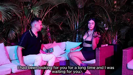 Я Встречаю Большую Задницу И Горячую Беременную Женщину В Баре И Трахаю Ее, Пока Не Кончаю Ей В Киску