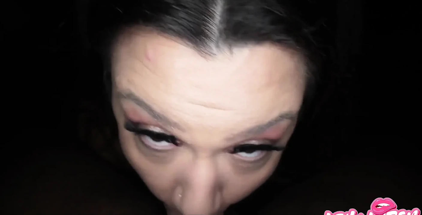 大奶荡妇想要你的精液 - 第一人称视角口交