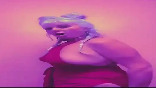 Canlandı.. Ne için? Senin Kırmızı Roketin için. Elbette