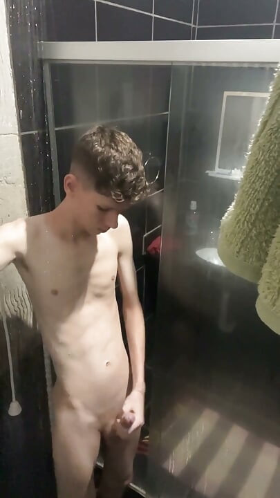 Skinny Twink Taking a Shower and Showing His Full Naked Body