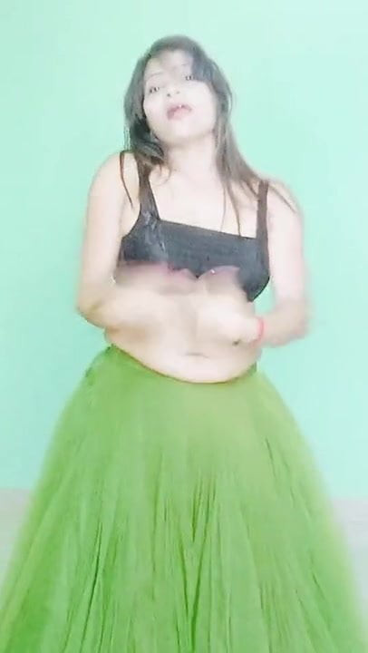 Aunty dance