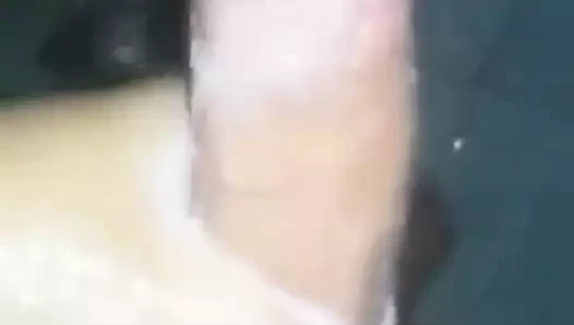 punheta no banho