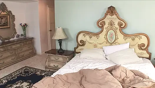 Neredeyse yabancıyla sikişirken yakalanıyordum