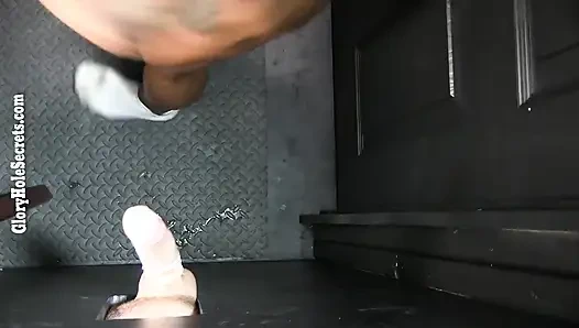 Первый глорихол великолепной милфы Ashton в любительском видео от первого лица