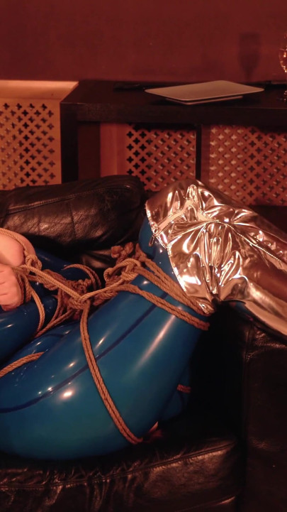 Latex bondage escape video: arya grander sexy masturbation