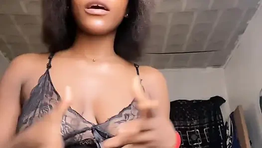 Seksi sadece tatlı candy'nin babalarının ve bebeklerinin desteğine ihtiyacı var