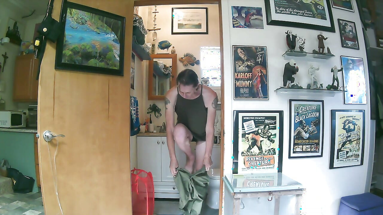 Out of the shower getting dressed with Kevinstockings