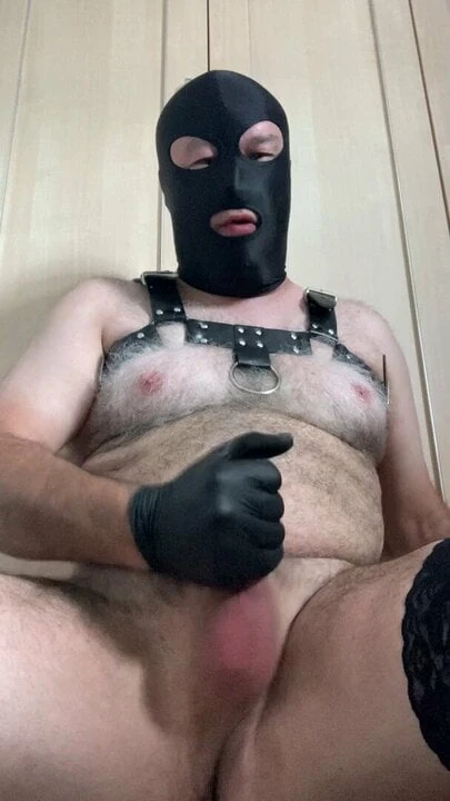 Kinky wanking