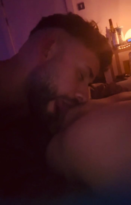 Love eating slut pussy