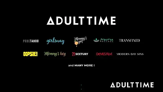 ADULT TIME - намазанная маслом естественно сложенная Rissa May жаждет мясистого члена в ее заднице, пока ее трахают пальцами