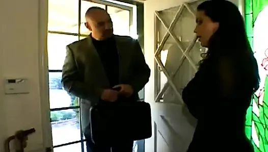 Bald head white guy fucks curvy Latina hard after sucked her foots