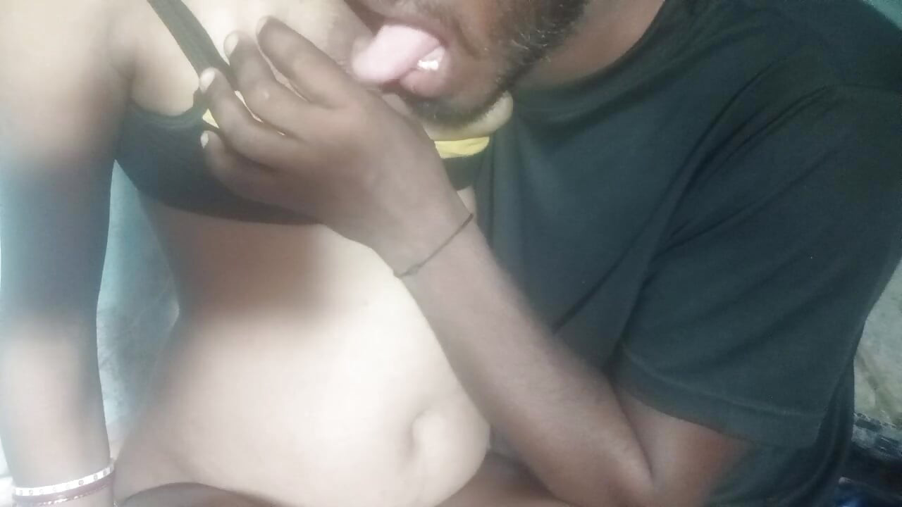 The wife sucked and sucked the big tits.