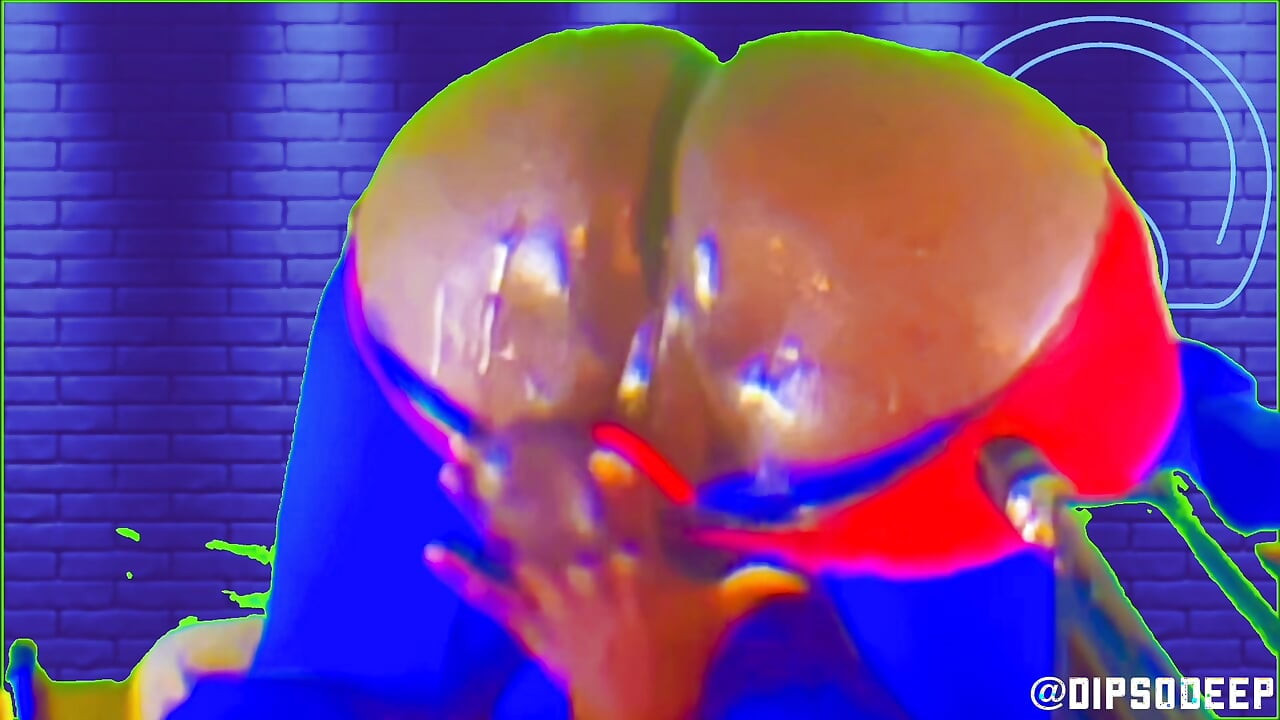 Poslušna guza igra se s velikim neurednim guzicama