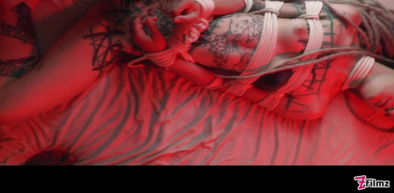 Młoda niewinna dziewczyna Bondage Anal jebanie z Doxy - Pierwszy pokaz