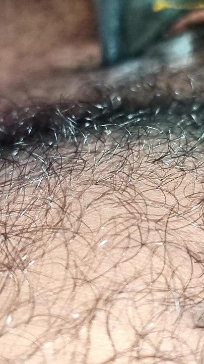 Zapanjujući trenutak iz "Indian Express usluga vruća gril sisa vrijeme jebanja romantika"