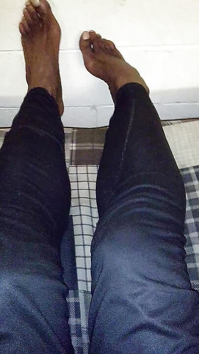 Long Legs Pretty Toes You Can Cum On Foot Fetish