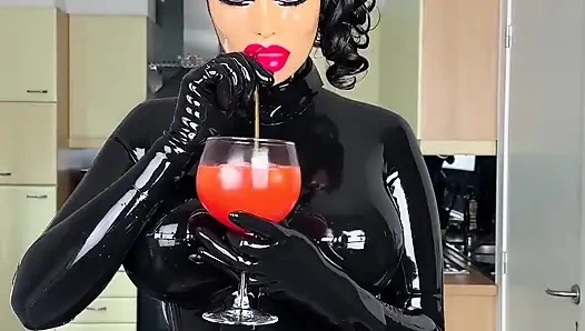 A Regular Day in My Rubber Life