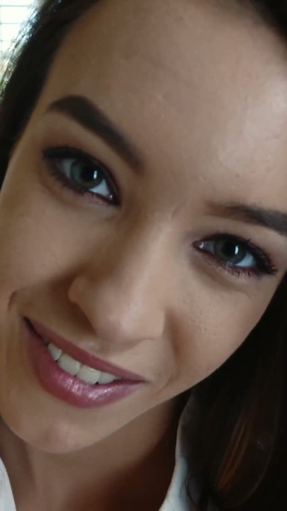ItsPOV - Charity Crawford anseia por porra e múltiplos orgasmos