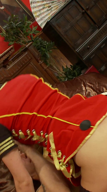 Powerful moment from "Blonde geile Milf mit harten Nippel fickt und blaesst"