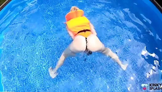 Can yeleği vibe havuzda oynuyor