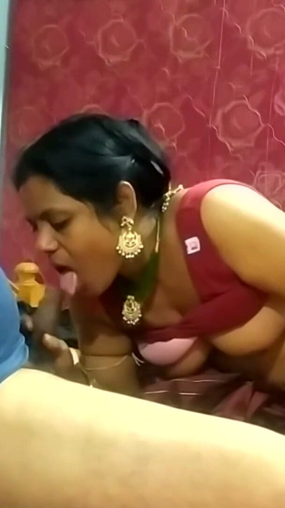 Indisk tante har desi-sex med xhmaster stor kuk på indisk sex | Klipp 2