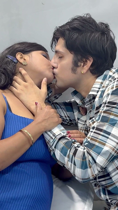 Girlfriend First Time Having Romantic Sex with His Boyfriend