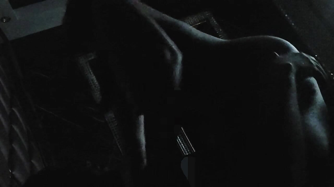 Ich ficke sie sehr hart im Motelzimmer mit Hintergrundmusik