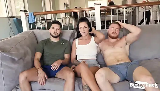 Büyük götlü kızıl saçlı canelo ment biseksüel sikiş