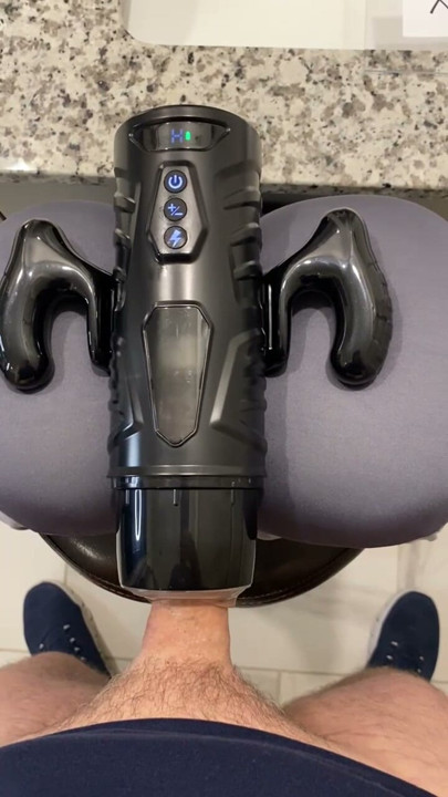 My Xhamster verification video Ends with a Cumshot!