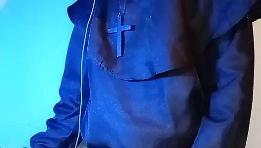 Schmutziger priester-orgasmus nach dem kirchendienst