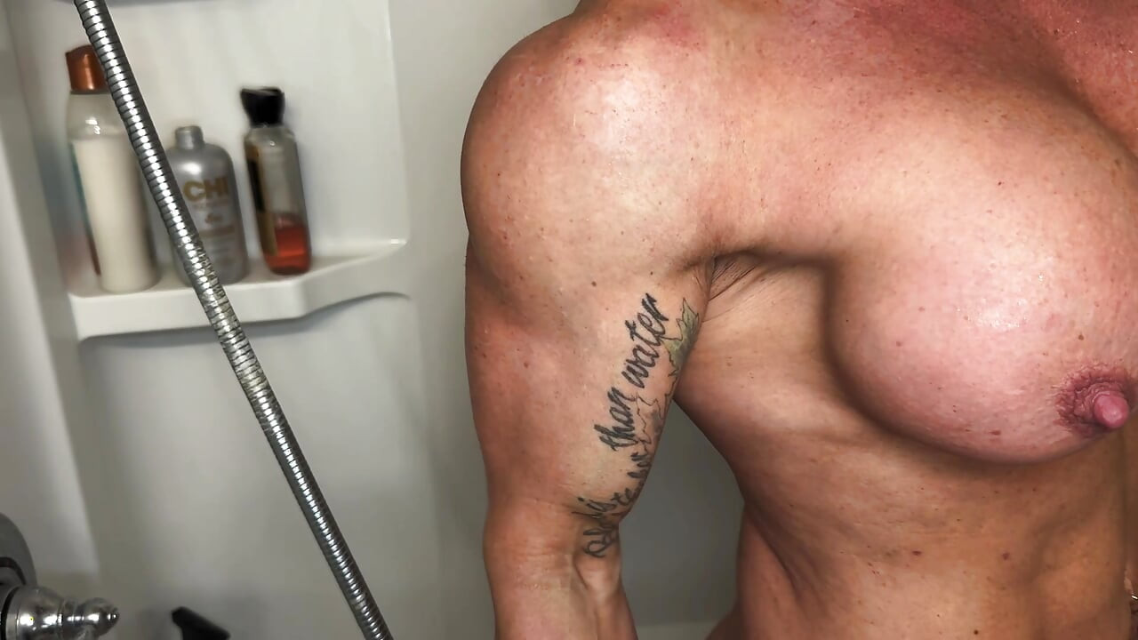Shower Flex Fantasy: Kandy Flexes and Rips Her Tank Top