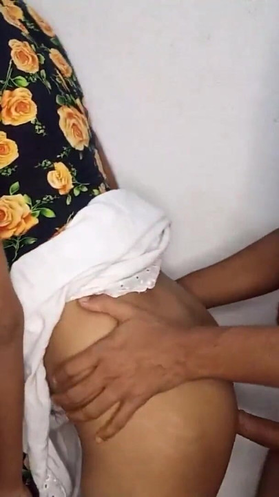 Sri Lankan very beautiful village girl fuck cum inside pussy | Clip 1