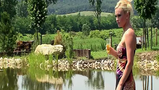 Blonde Lesbian Has an Outdoor Solo Sex Fingering Her Wet Pussy