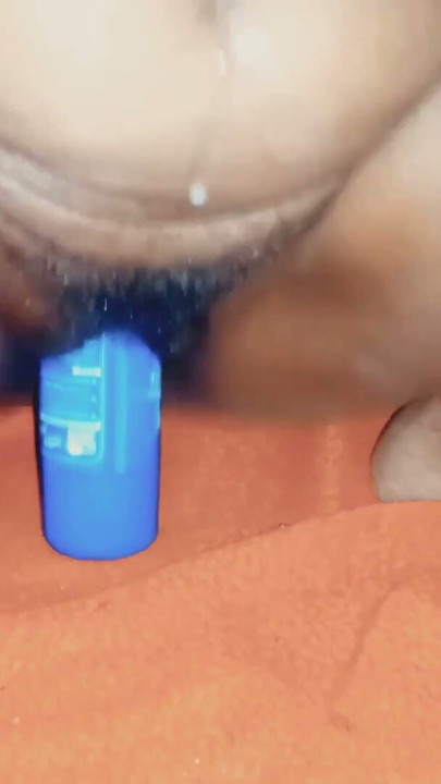 Desi Bhabi Ki Ice-Cool Powder Sex Video | Clip 1