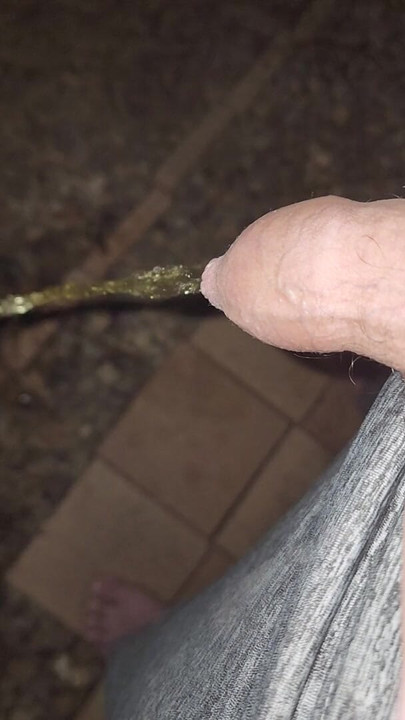 UNCUT SOFT COCK PISS