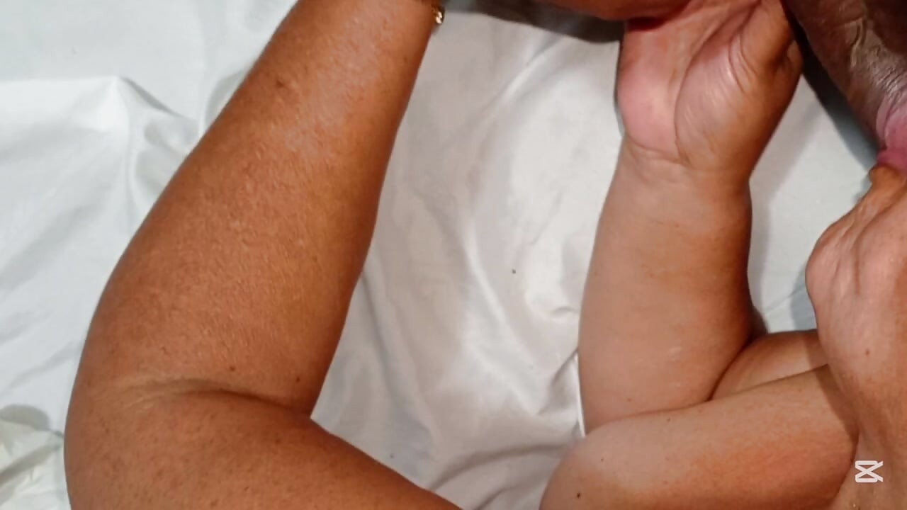 Compilation di suocera bruna e matrigna matura che succhino cazzi la compilazione