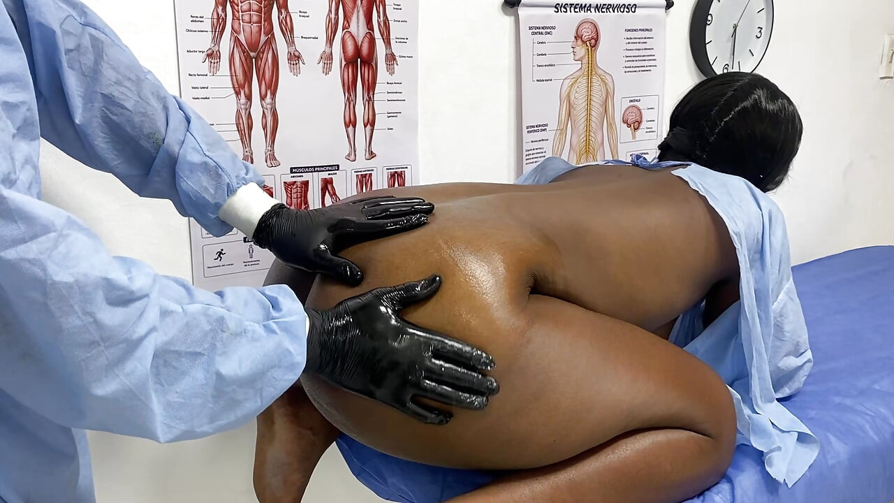 She goes to the doctor to change her prostheses and the doctor puts his cock in her