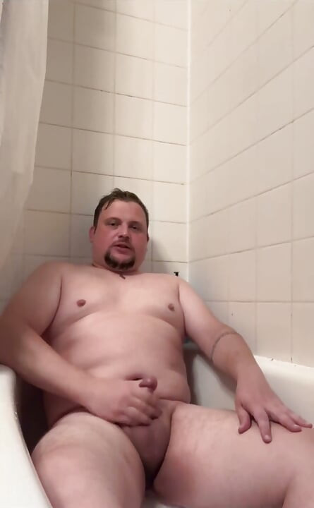 Cuming in My Bath Tube